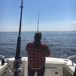 sandyhook fishing 23 20200406